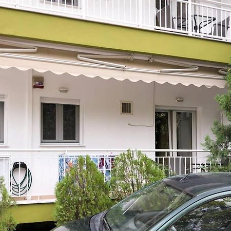 Cozy Studio Near The Beach Nea Iraklitsa Esterno foto